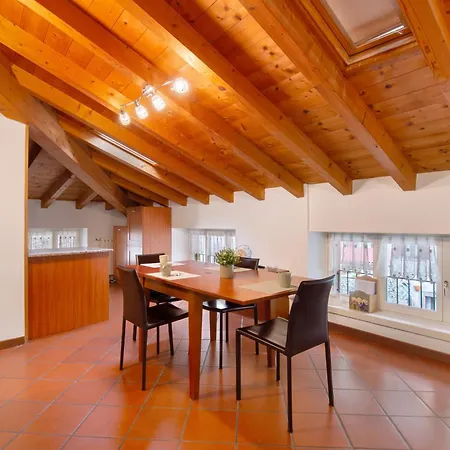 La Corte Di Zio Pippo 아파트 *